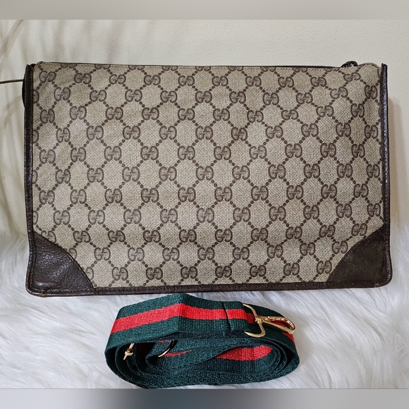❌SOLD❌ 💚Gucci Crossbody💚 - Picture 2 of 9